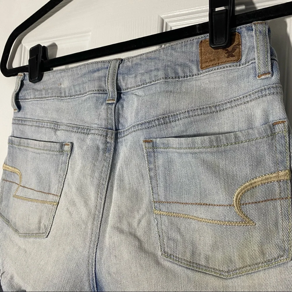 American Eagle Stretch Jean Shorts in Light Denim Wash